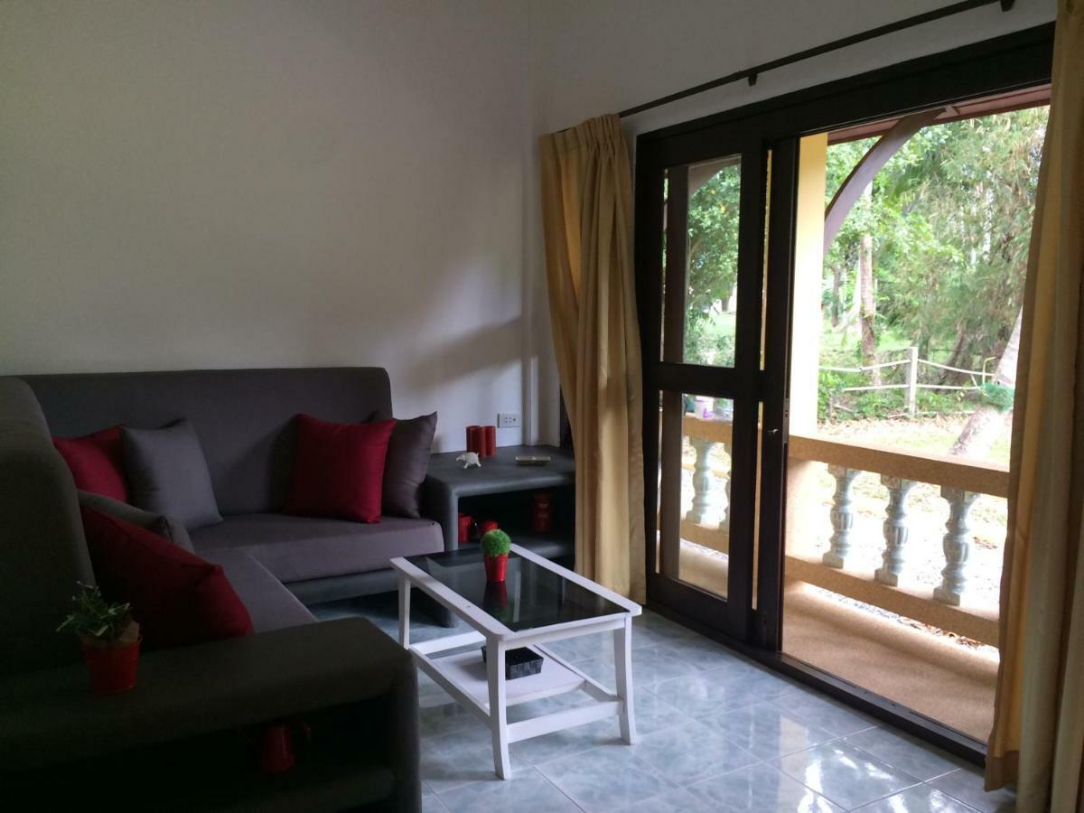 Marilyns Residential Resort Maret Luaran gambar