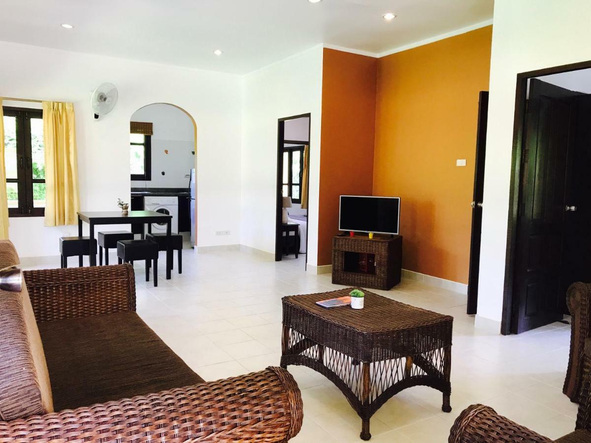 Marilyns Residential Resort Maret Luaran gambar