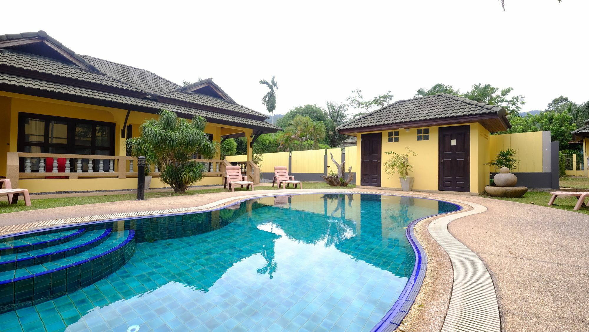 Marilyns Residential Resort Maret Luaran gambar
